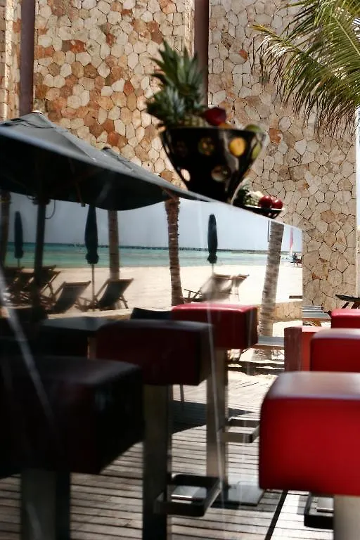 Mosquito Beach Hotel Playa del Carmen 4*,