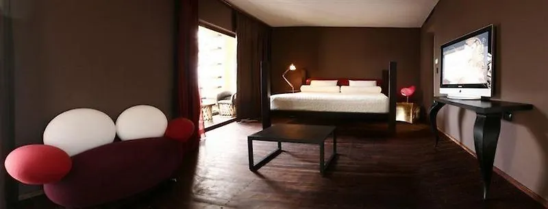 ****  Mosquito Beach Hotel Playa del Carmen Mexico
